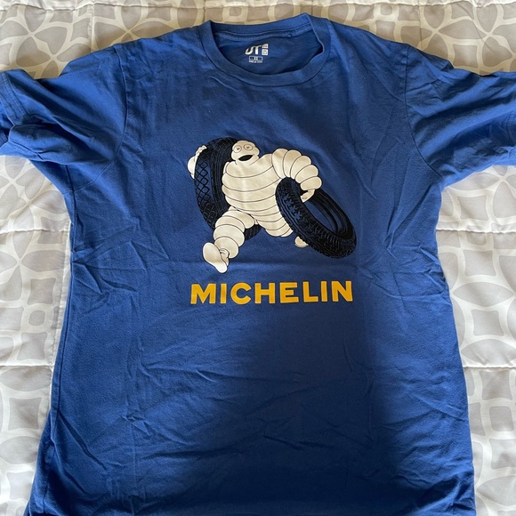 graphic tees - Picture 4 of 5